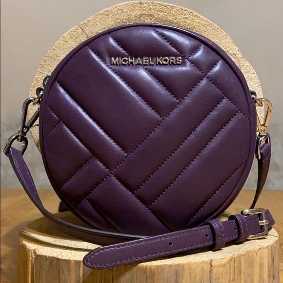 Michael Kors Handbags - MICHAEL KORS Vivianne Canteen Crossbody